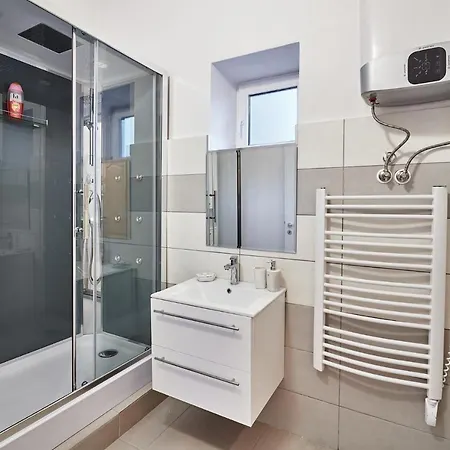 Apartman Bb Centrum Banská Bystrica Exteriér fotografie